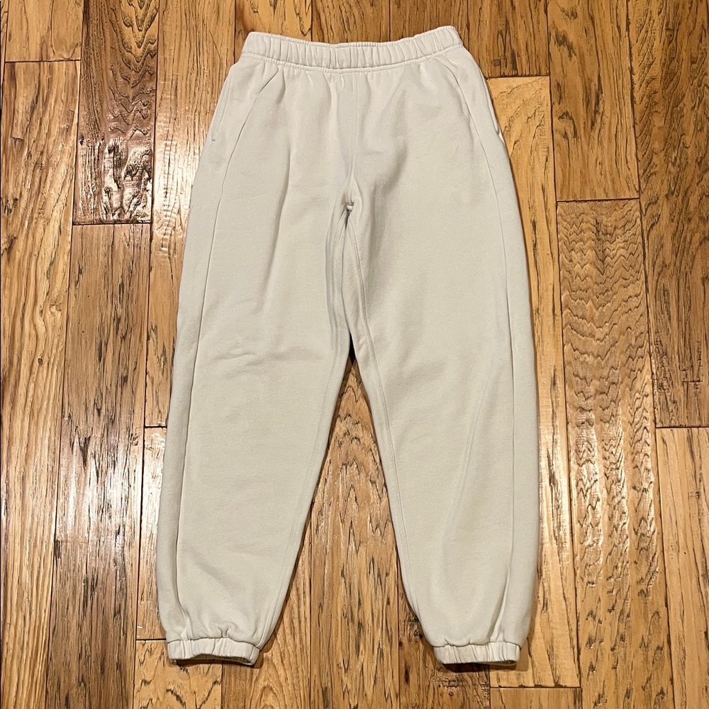 Lululemon Scuba High-Rise Relaxed Jogger - Size Small